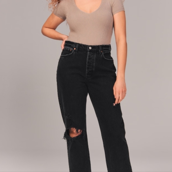 NWT Abercrombie High Rise Jean - Picture 1 of 4